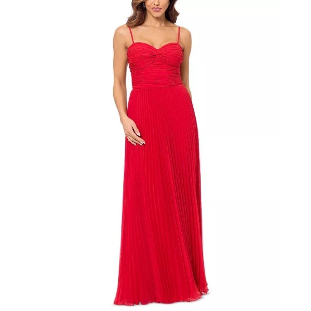 AQUA Formal Gown Women 0 Red Pleated Ruched Sweetheart Neckline Maxi Dress